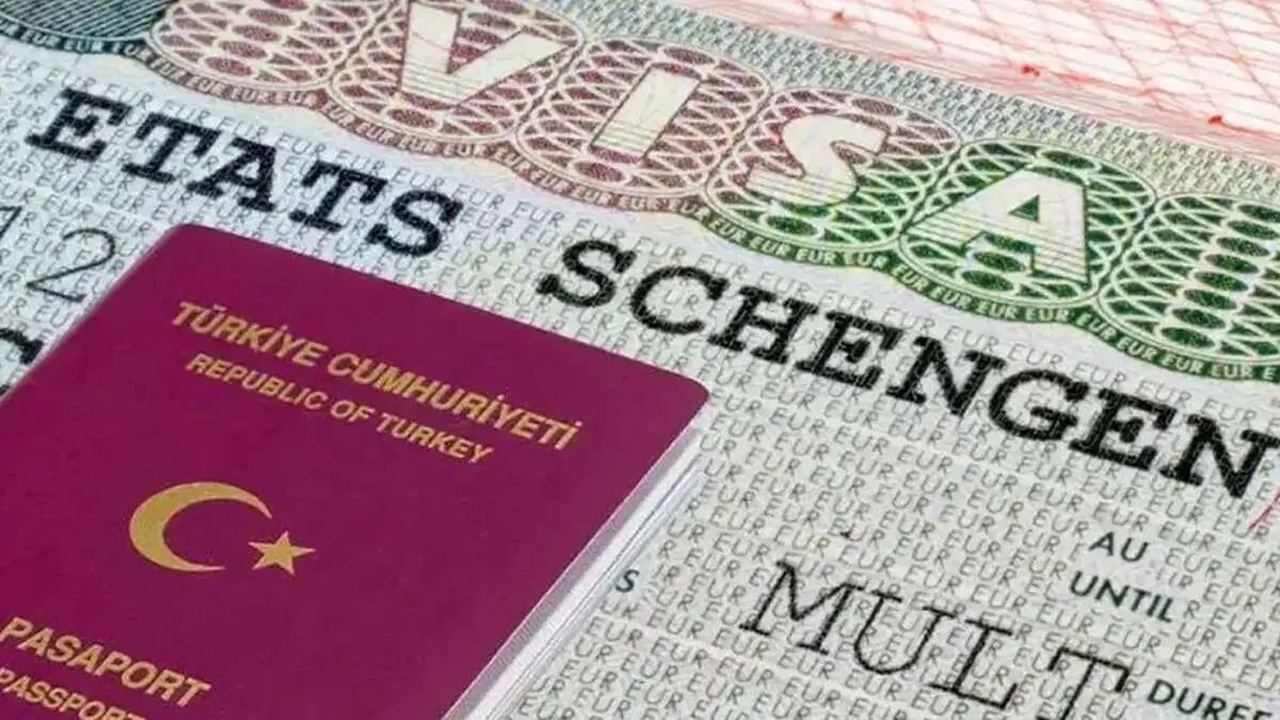 10 Yıllık Schengen Vizesi Geliyor: Kimler “Güvenilir Yolcu” Sayılacak?